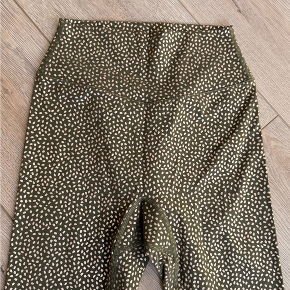 Buffbunny collection Olive and gold bossy print Rosa leggings - Picture 2 of 7